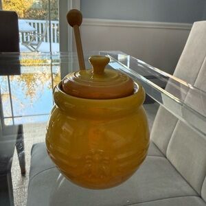 Le Crueset Honey Pot